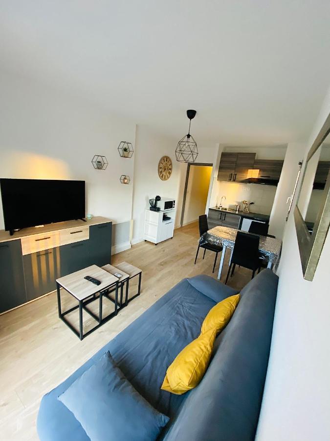 Appartement Au Port De Saint Cyprien エクステリア 写真